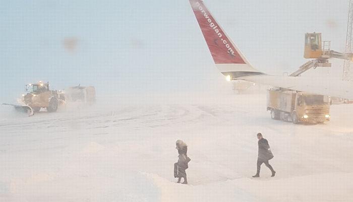 Snöstorm i Norrland, Alex Breeze